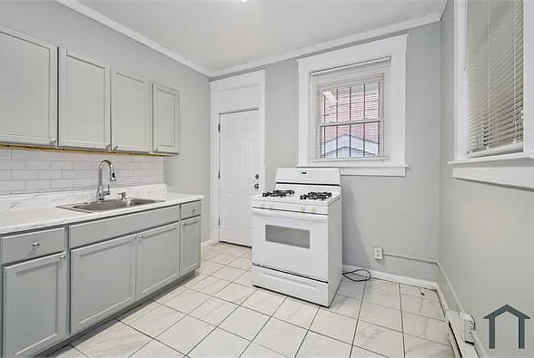 2702 Ashland Ave — Photo 9