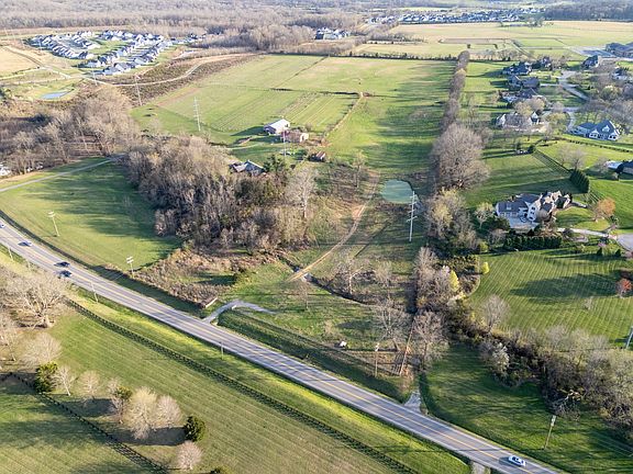 3rd image of 4891 Murfreesboro Rd