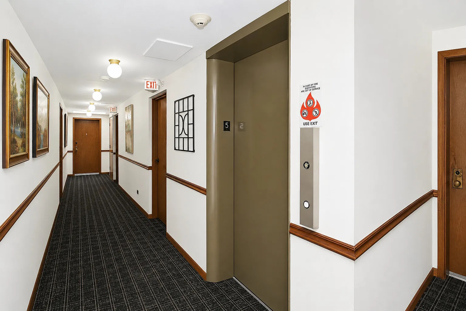 2 bed, 1.5 bath, 1200 sqft, $1,950 — Photo 3