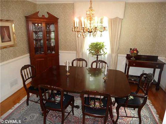 5th image of 9247 Grantham Dr