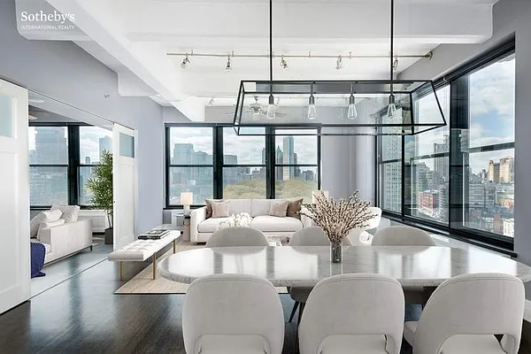 Sold by Sotheby's International Realty | media 5