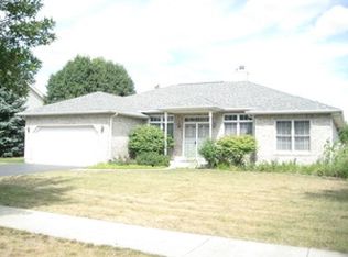 374 Blackfoot Dr, Bolingbrook, IL 60490