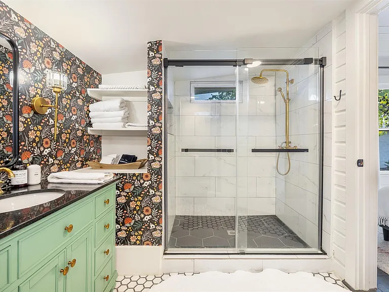 206 N Rusk St — Photo 23