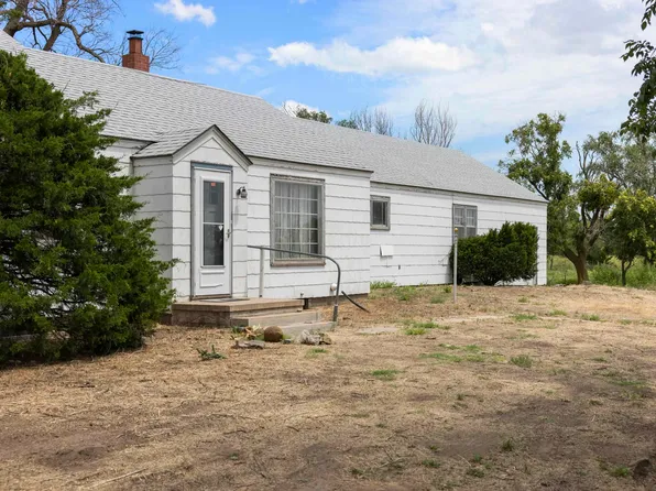5200 W Nickerson Blvd, Hutchinson, KS 67502