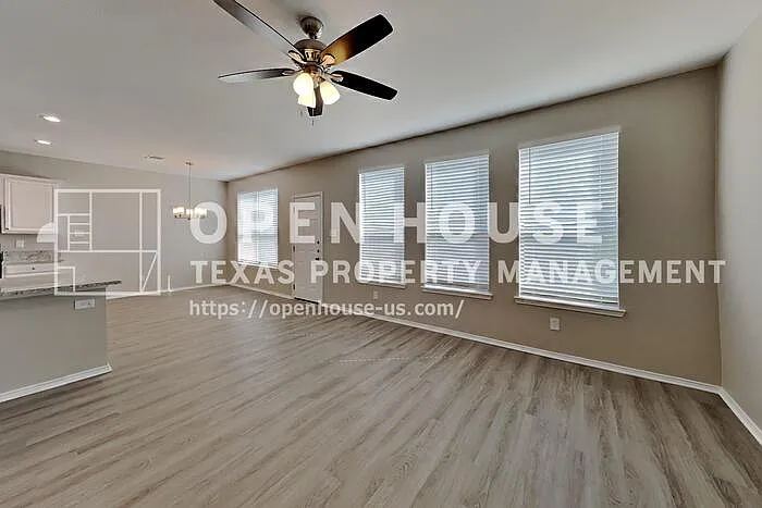 1113 Mourning Dove Dr — Photo 4