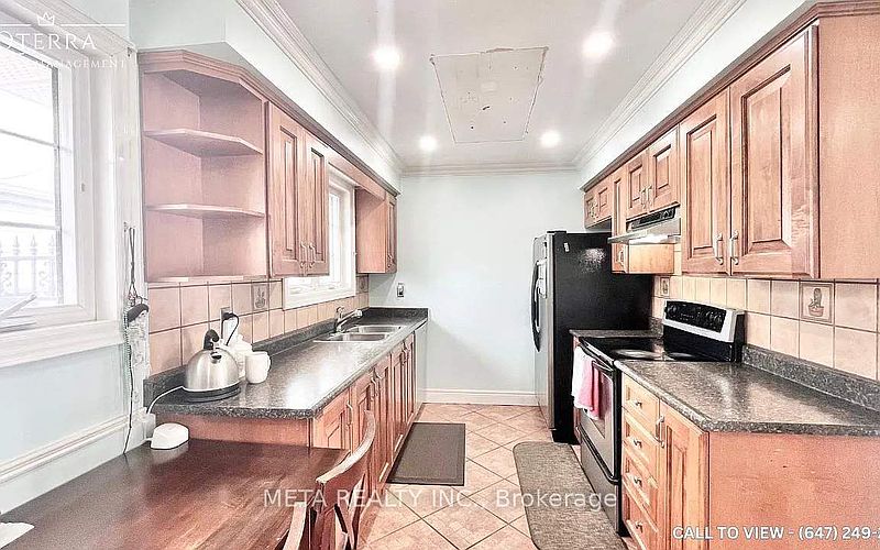 Brampton House for rent - 3 Bedrooms — photo 7