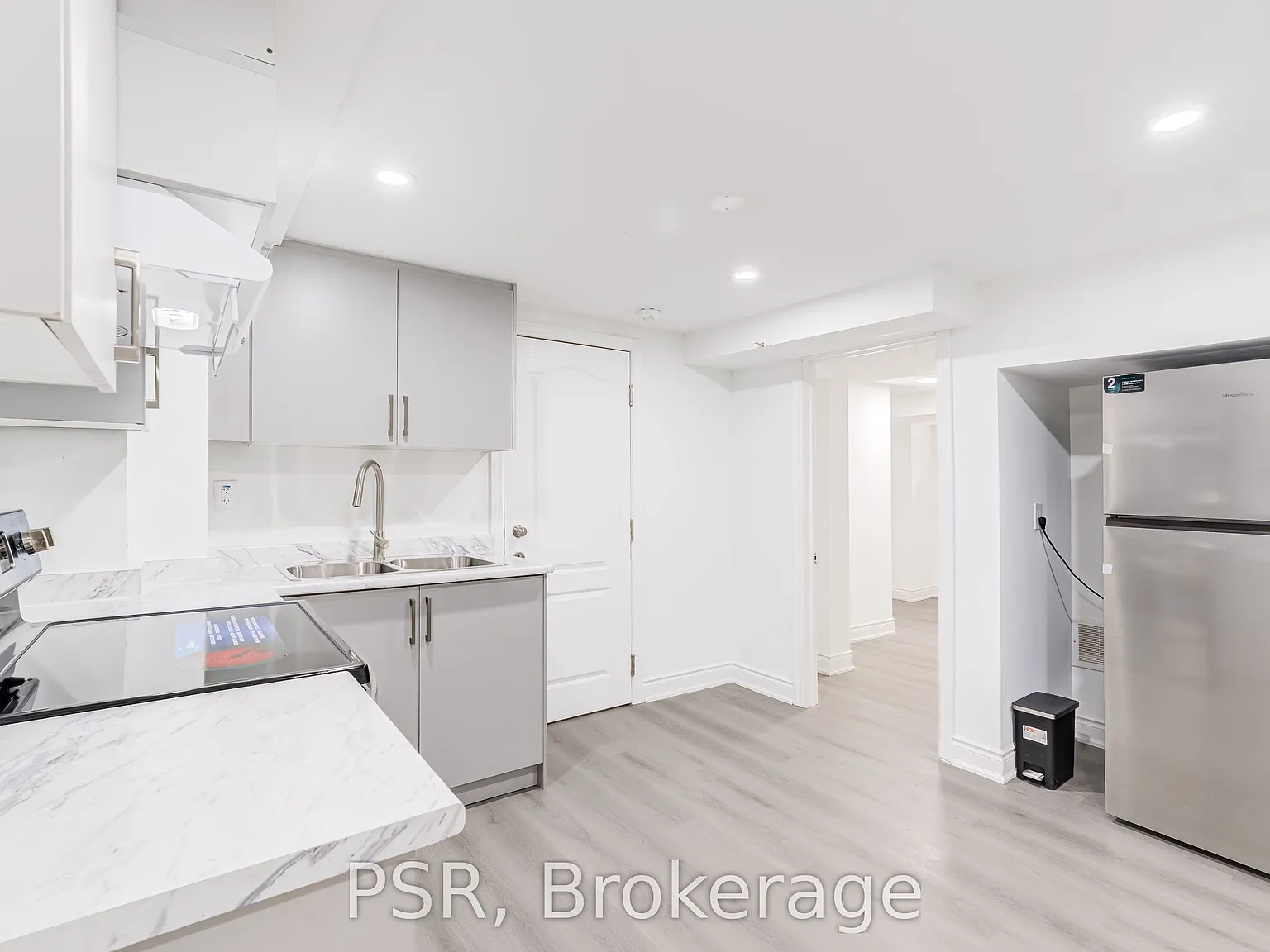 3 bed, $1,900 — Photo 4