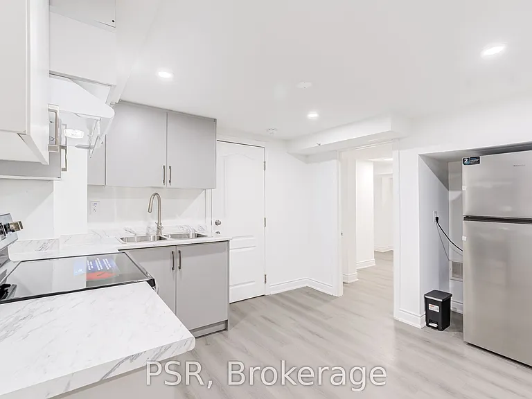 24 Skelmore Cres #BASEMENT — Photo 4