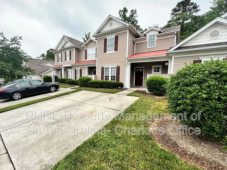 8267 Carob Tree Ln — Photo 3
