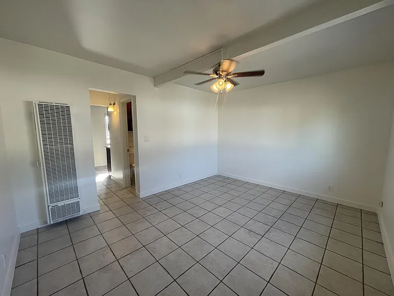 3155 Kemper St — Photo 9