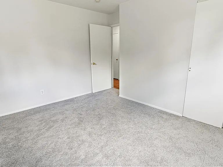 532 Holiday Ave — Photo 5