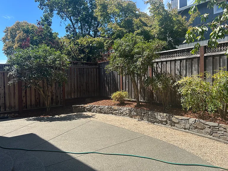 1202 Mateo Dr — Photo 14