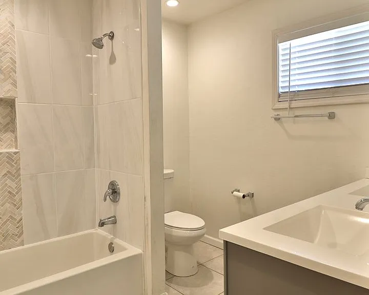 ONE TIME - 975 Southworth Dr — Photo 14