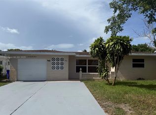 7215 NW 8th St, Pompano Beach, FL 33063