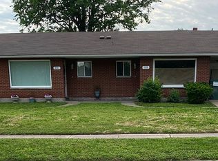 1131 McCambridge Ave, Madison, IL 62060