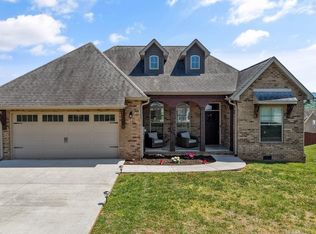 2749 Vista Meadows Ln, Sevierville, TN 37876