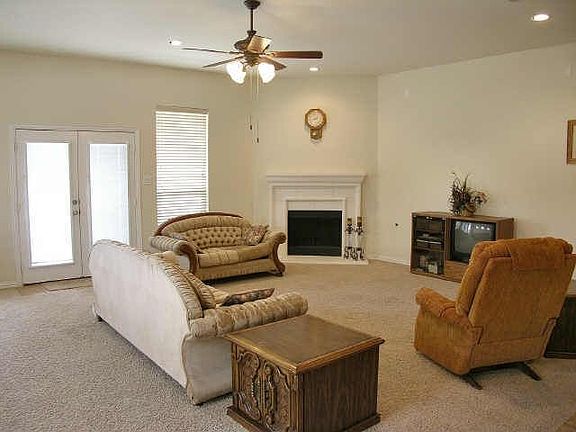 2nd image of 4801 Prairie Aster Dr