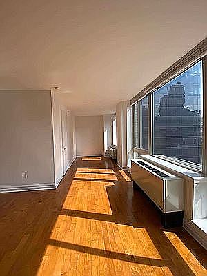5th image of 401 E 60th St APT 7L