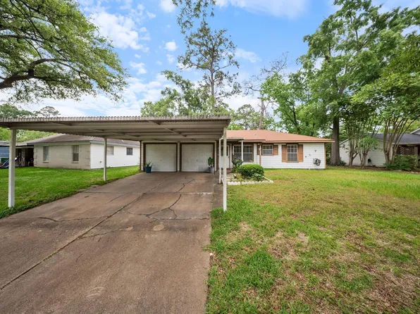 9215 Linda Vista Rd, Houston, TX 77078