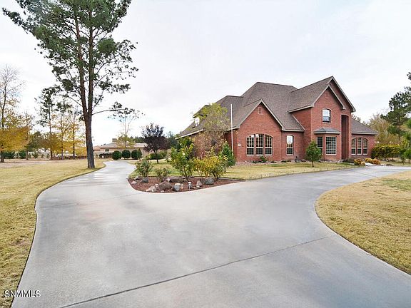 3rd image of 4669 Forest Park Dr