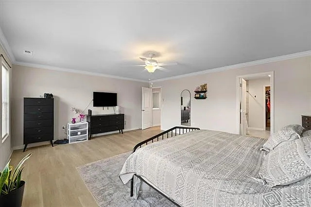 990 Holland Loop — Photo 9