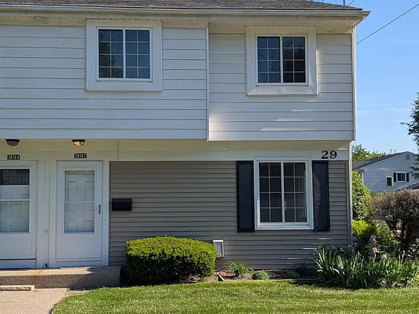 38142 Greenwood St, Westland, MI 48185