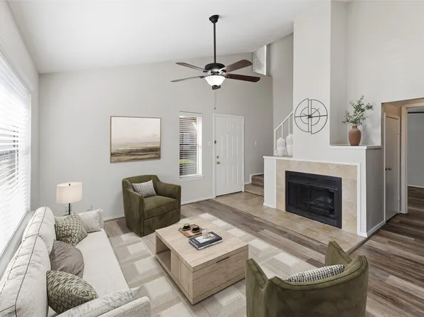 5668 Cedar Creek Dr, Benbrook, TX 76109