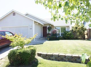 457 SW West Hills Dr, McMinnville, OR 97128