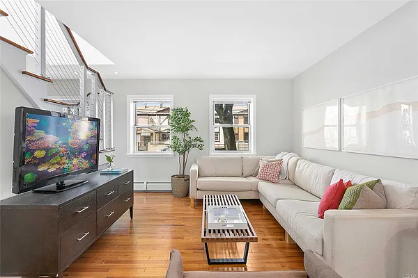 Sold by Prime Realty | media 1