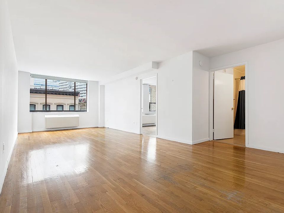 1st image of 102 Chambers St #8