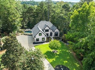 513 Lovinggood Ct, Woodstock, GA 30189