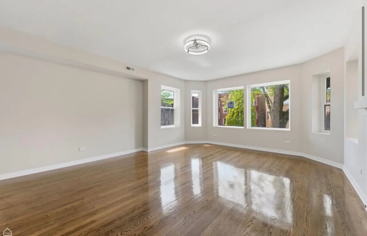 3 bed, 1300 sqft, $2,000 — Photo 2