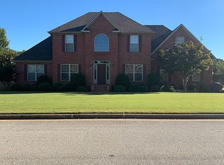 1406 Huston Dr, Muscle Shoals, AL 35661