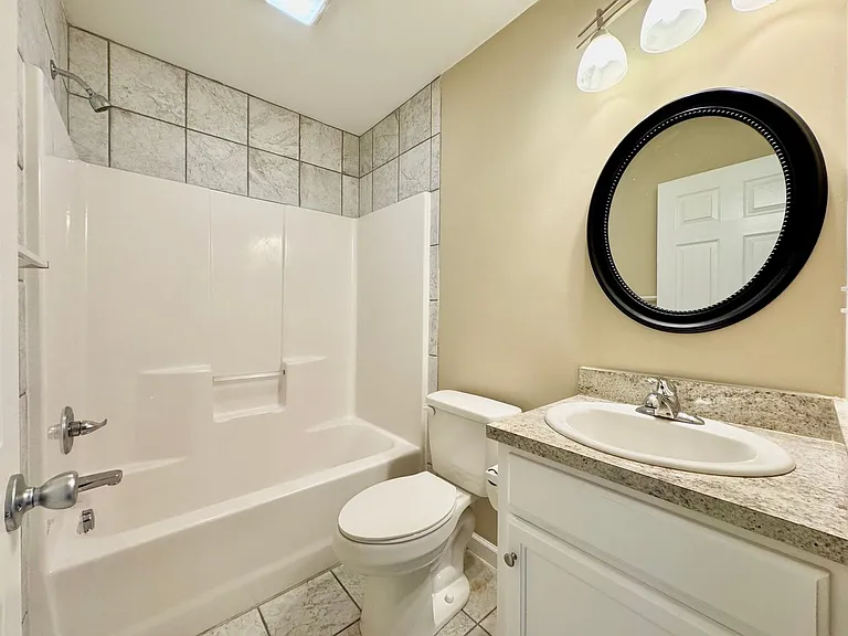 519 Walnut St — Photo 14