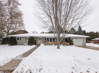1200 Westhill Avenue, Platteville, WI 53818