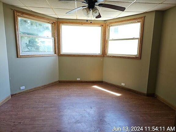 4th image of 119 Robinson St