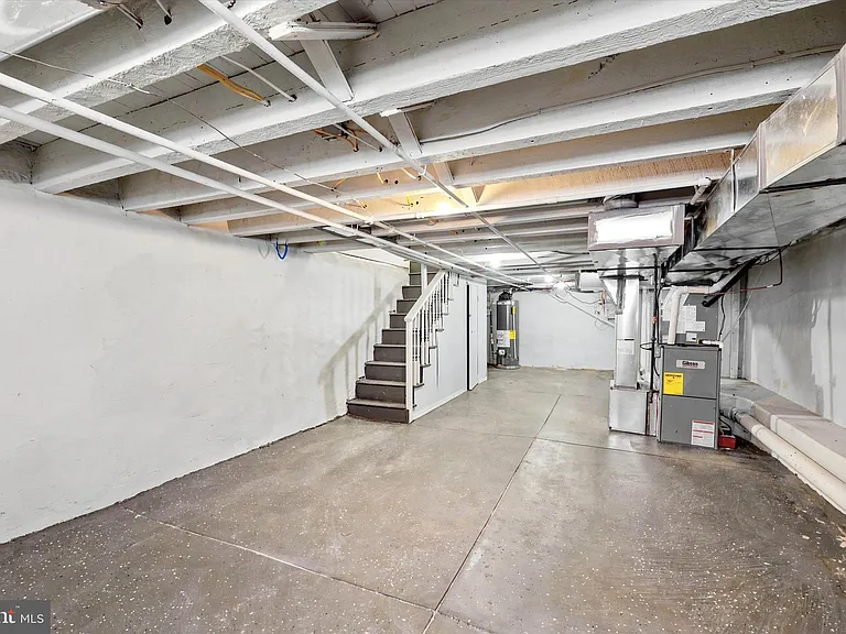 3027 Agate St — Photo 15
