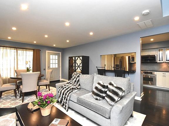 4th image of 406 Trenton Ct