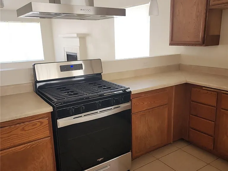 3213 Coral Harbor Dr — Photo 9