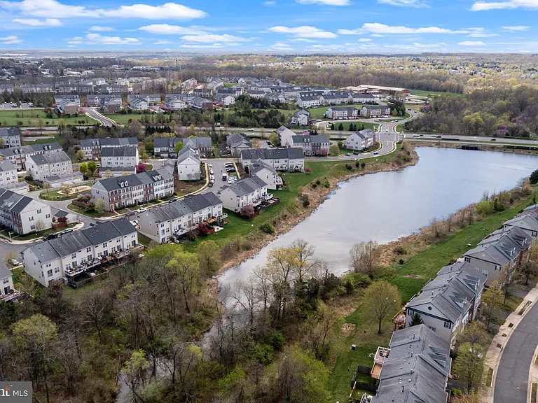 9147 Ribbon Falls Loop — Photo 43