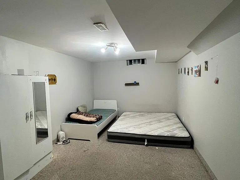 196 Appleblossom Dr — Photo 3