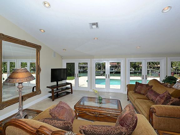 5th image of 386 Bobwhite Dr