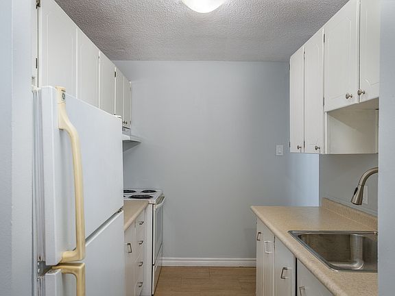 5th image of 1103 Jalna Blvd #412