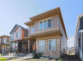 33 Eton Line, Spruce Grove, AB T7X4A9