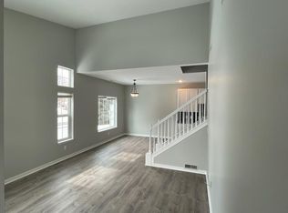 94 Bridgewater Trl, Hudson, WI 54016