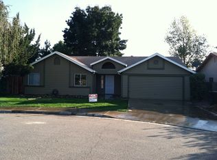 4519 W Howard Ave, Visalia, CA 93277