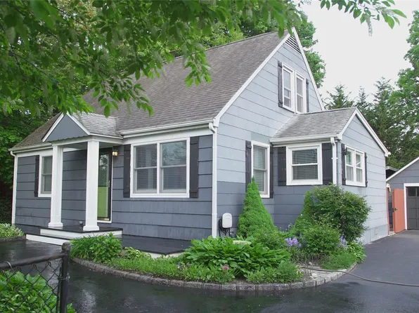 113 east 12th Street, Huntington Station, NY 11746
