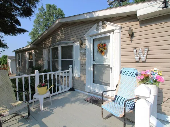 7343 Willow Wood Dr NE, Belmont, MI 49306