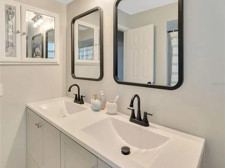 1414 Gulf Rd — Photo 20