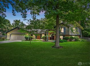 2919 Ramblingwood Ln, Dayton, OH 45458